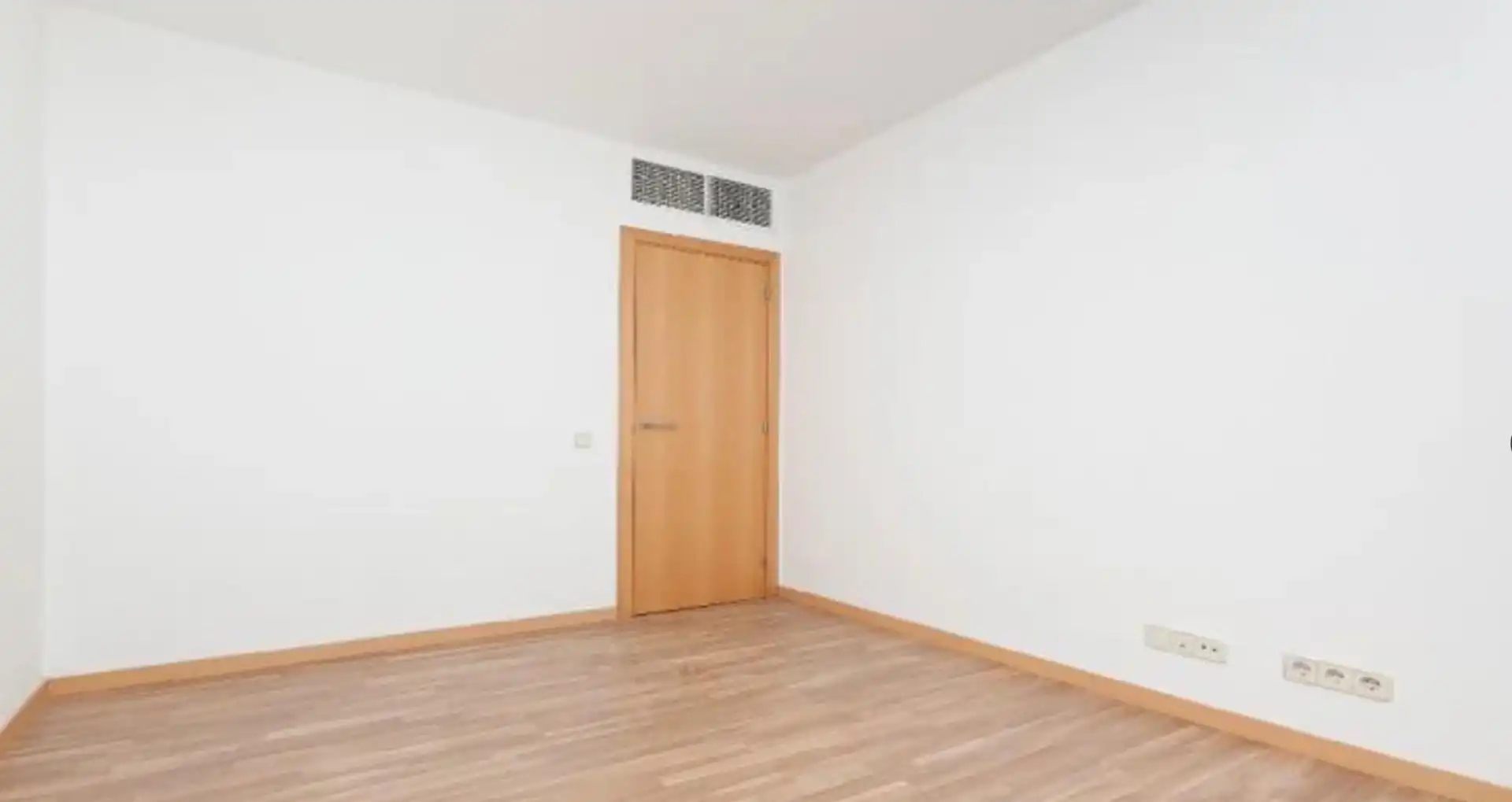 Schlafzimmer von Wohnungen zum Verkauf in Ripollet mit Balkon