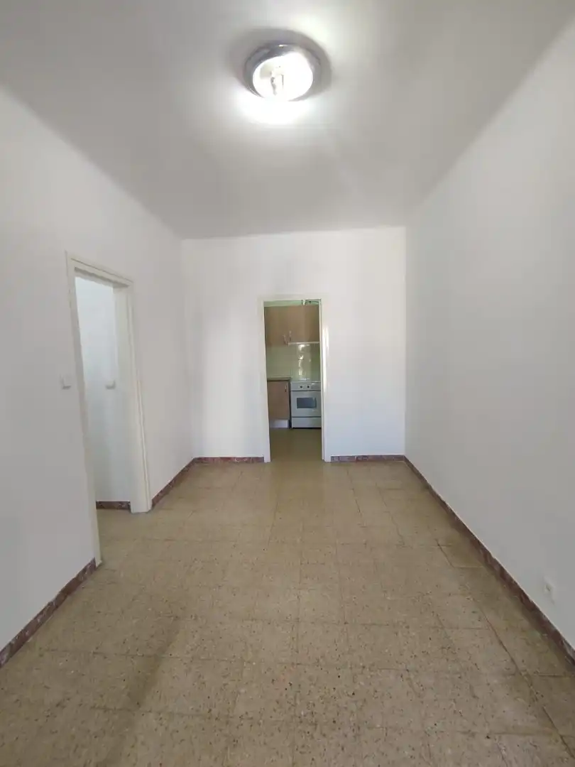 Cocina de Piso en venta en L'Hospitalet de Llobregat con Balcón