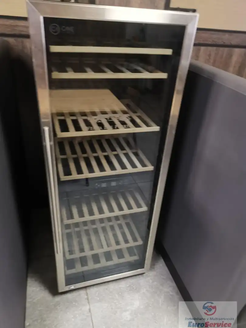 Local en venta en Valencia con Aire acondicionado y Amueblado