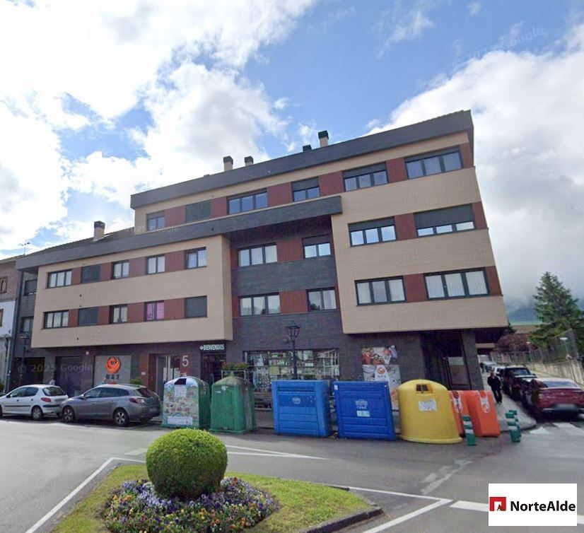 Exterior view of Duplex for sale in Valle de Mena  with Heating, Terrace and Storage room