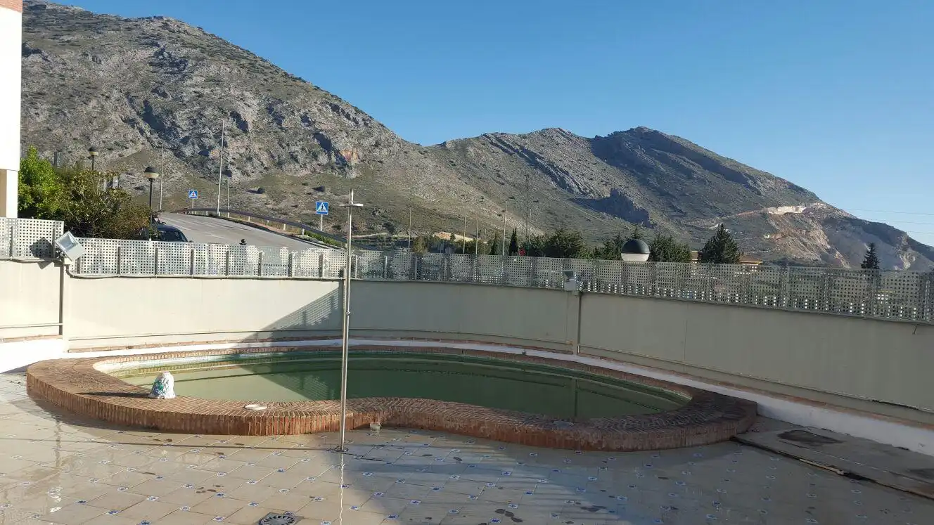 Xalet amb terrassa en venda a Urbanizacion Jabalcuz