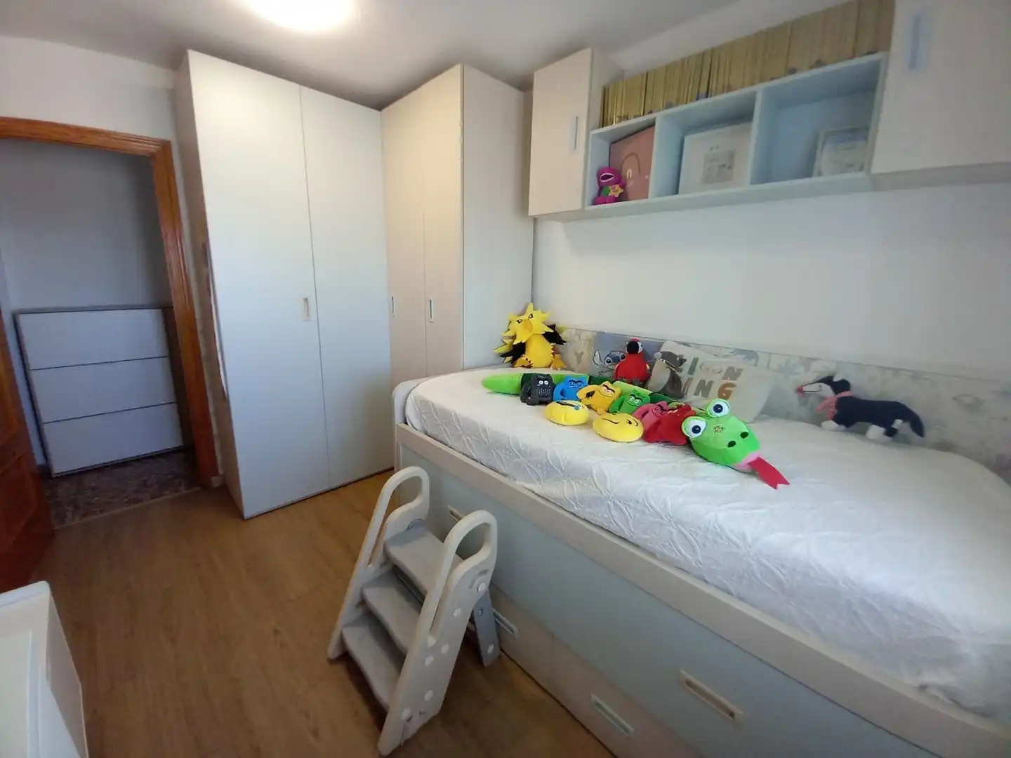 Dormitori de Pis en venda en Ronda amb Aire condicionat, Calefacció i Terrassa