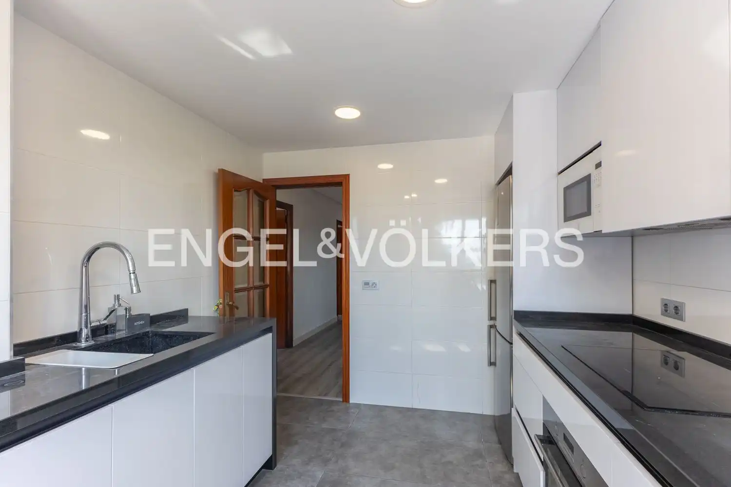 Cocina de Piso de alquiler en Valencia con Aire acondicionado, Calefacción y Terraza