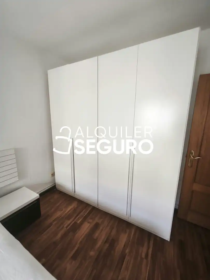 Schlafzimmer von Wohnung zur Miete in Zaragoza mit Heizung, Terrasse und Möbliert