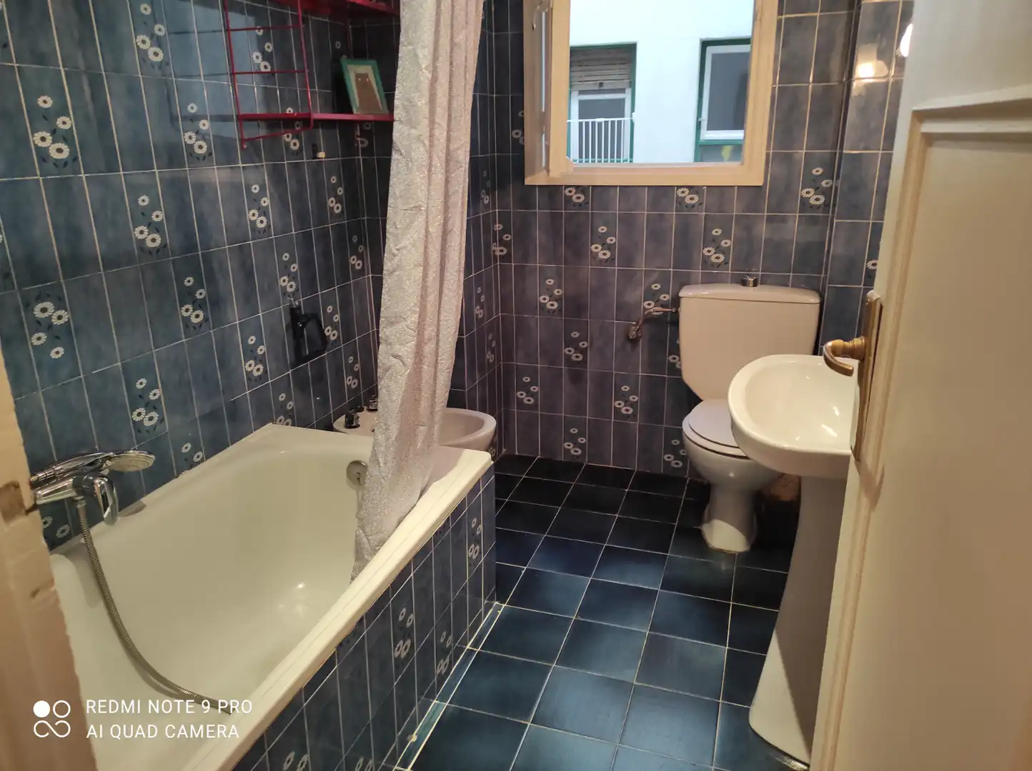 Baño de Piso de alquiler en Madrid con Calefacción, Parquet y Terraza