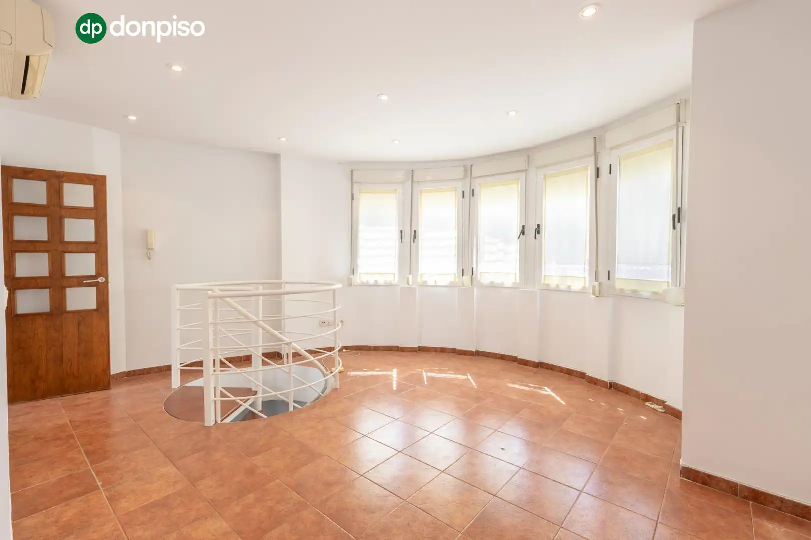 Triplex in vendita a Calle de España, imagen 3