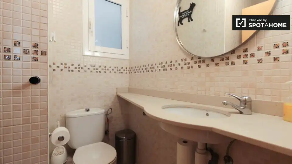Habitació a La Nova Esquerra de l'Eixample