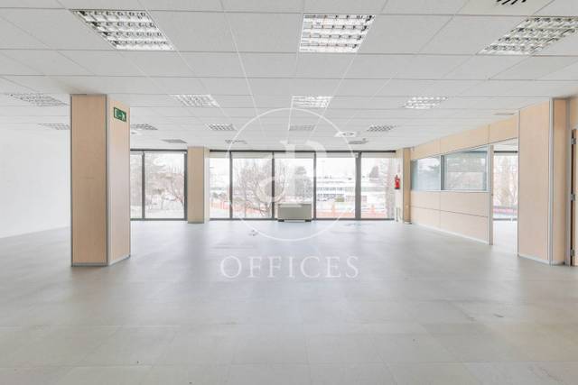 Oficina en Alquiler en Roquetes - Can Magí