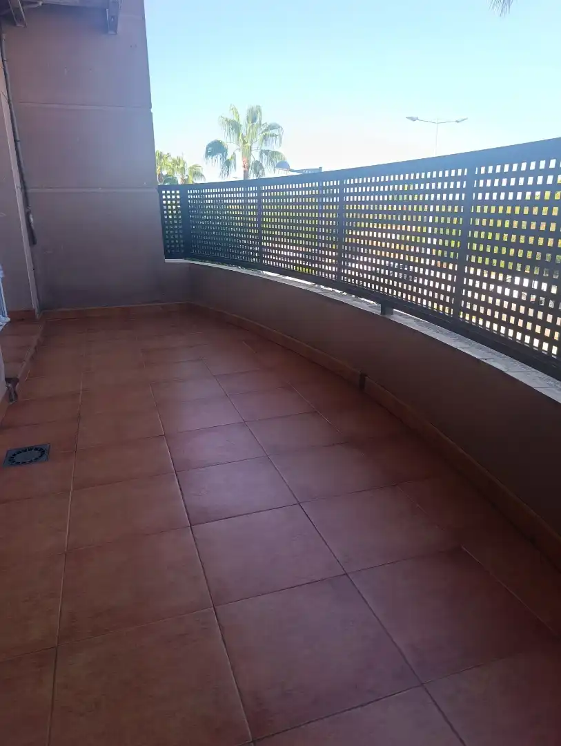 Terraza de Piso de alquiler en Dos Hermanas con Aire acondicionado, Terraza y Amueblado