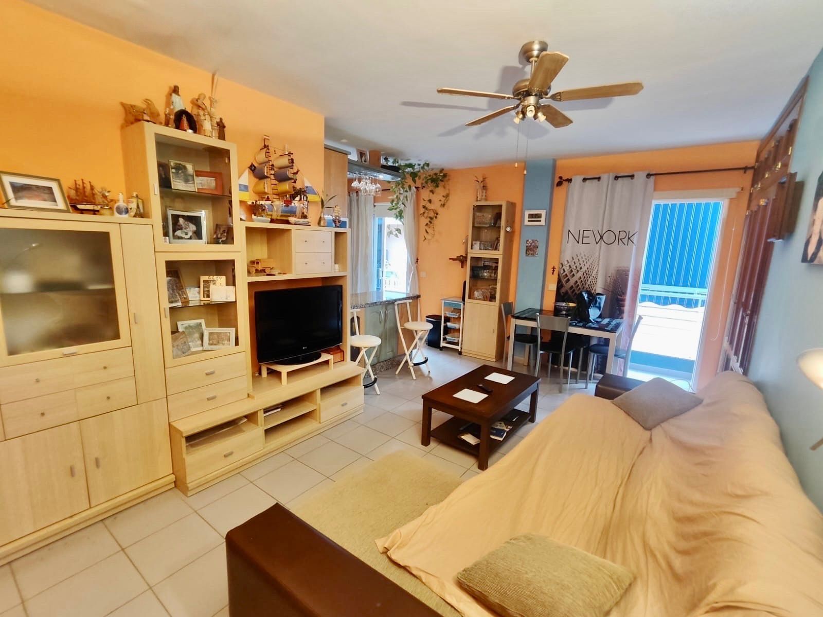 Sala d'estar de Pis en venda en Santiago del Teide amb Moblat