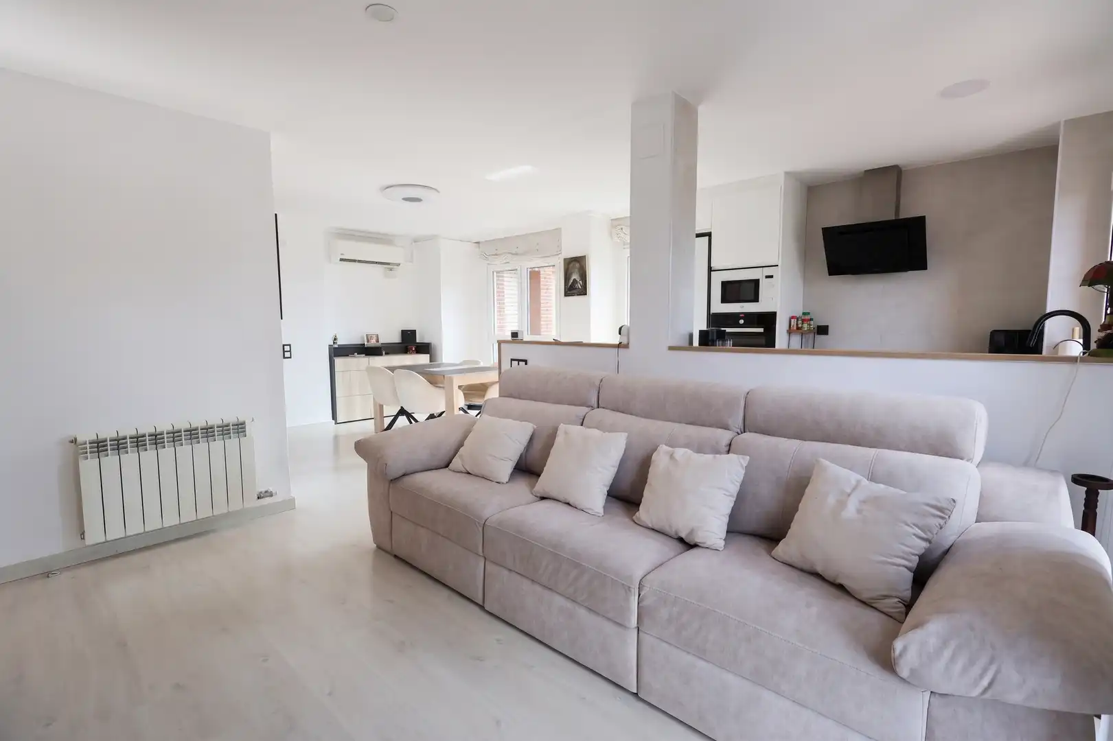 Flat for sale in de Lluís Muncunill, Zona Esportiva