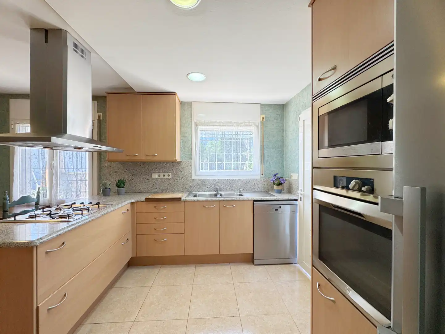 Kitchen of Houses for sale in L'Escala  with Private garden, Terrace and Alarm