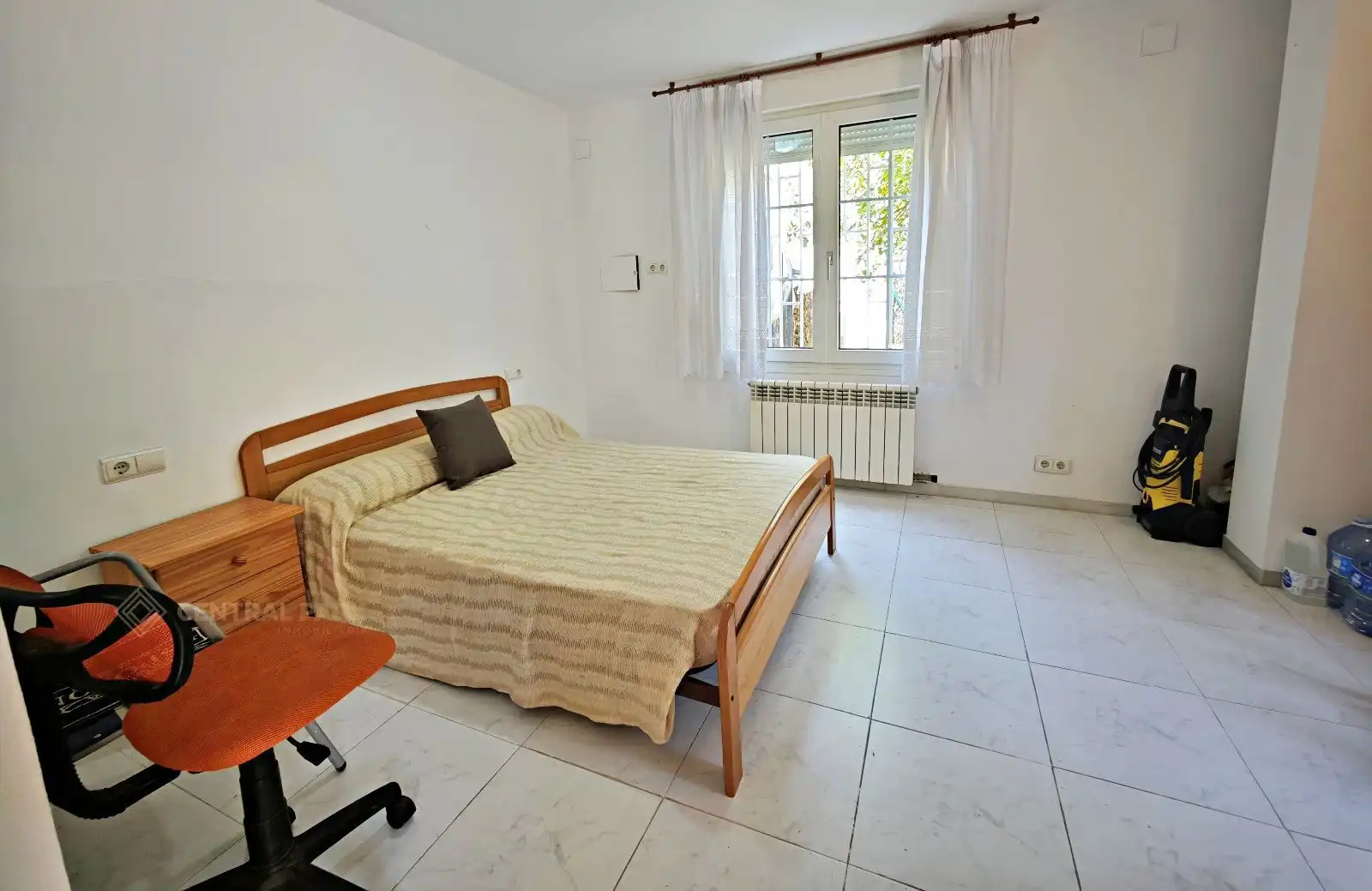 Dormitori de Casa o xalet en venda en Tarragona amb Calefacció, Jardí privat i Terrassa