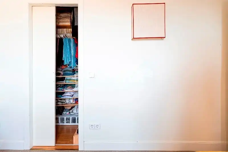 Schlafzimmer von Dachboden zur Miete in La Moraleja mit Klimaanlage, Heizung und Abstellraum