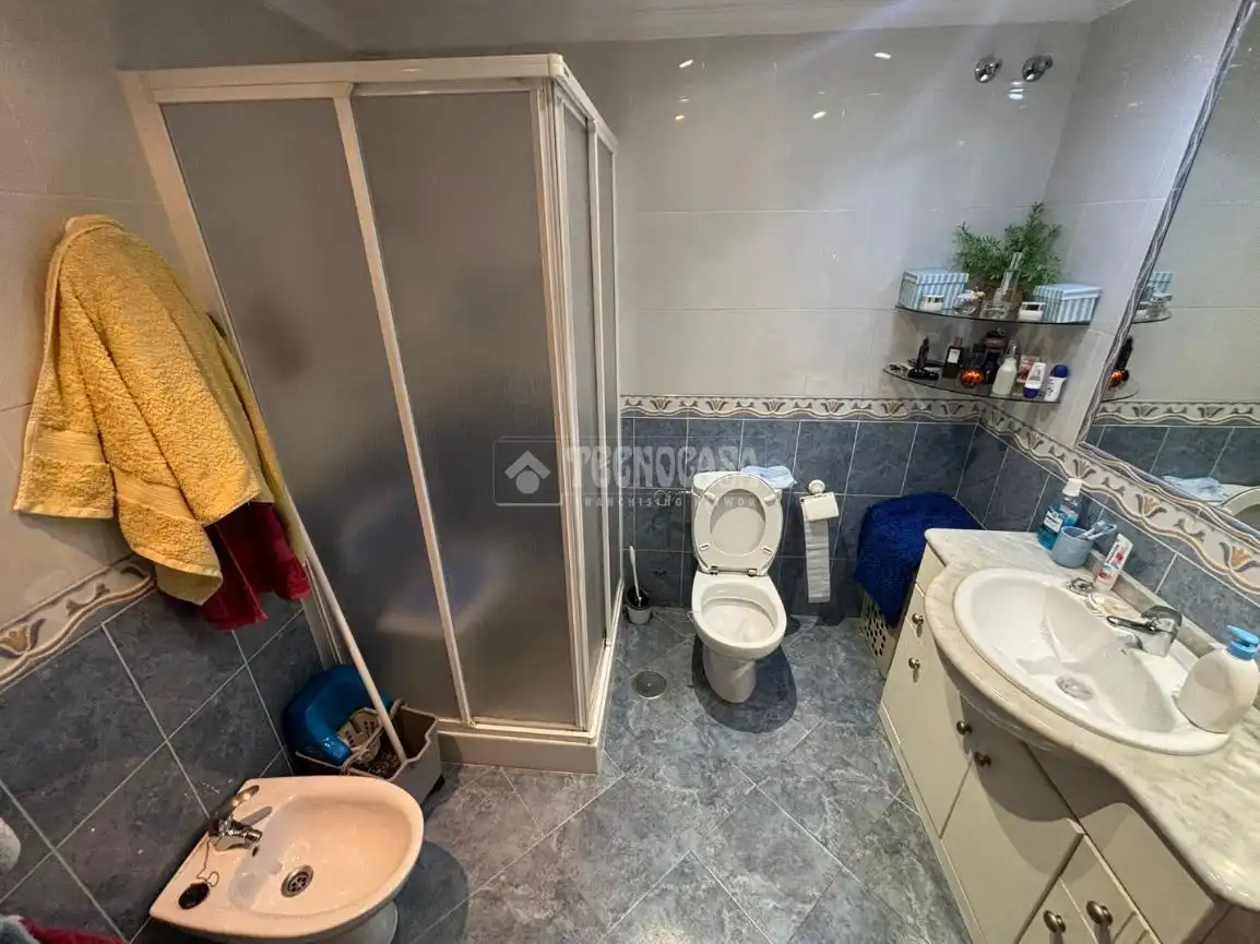 Baño de Piso en venta en Málaga con Aire acondicionado, Calefacción y Amueblado