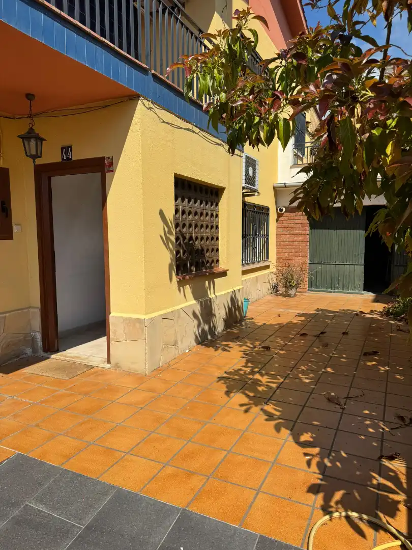 Casa adosada en venda a Banyeres