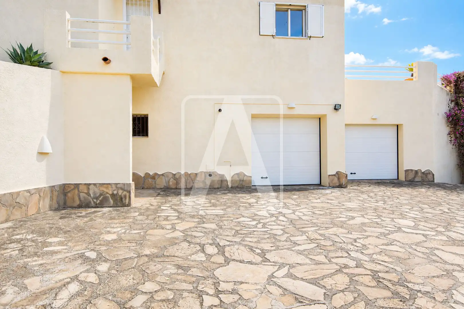 Exterior view of Houses for sale in Calpe / Calp  with Air Conditioner, Heating and Private garden