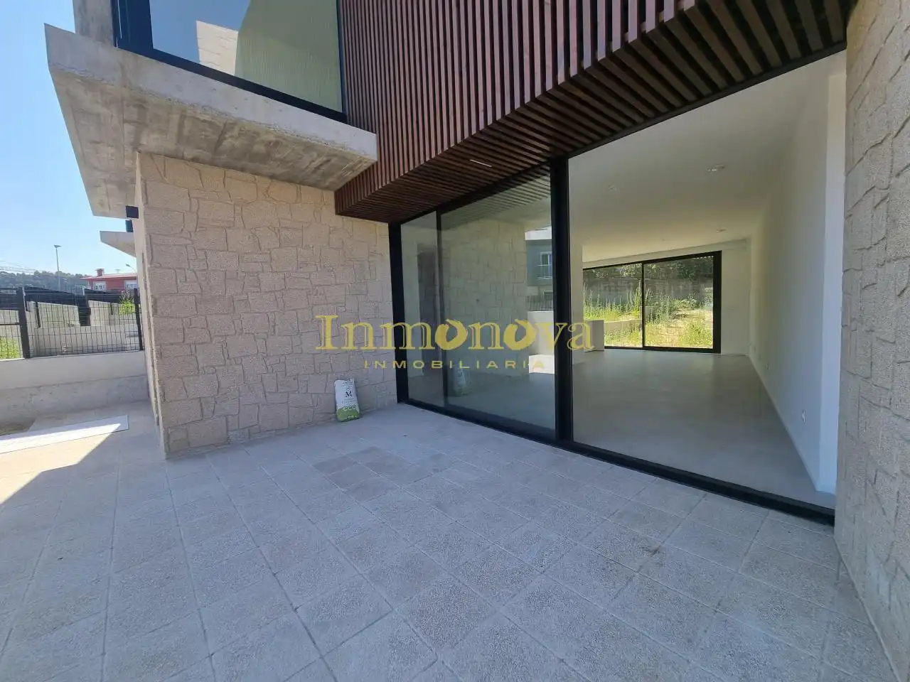 Terraza de Casa adosada en venta en Nigrán con Calefacción, Jardín privado y Terraza
