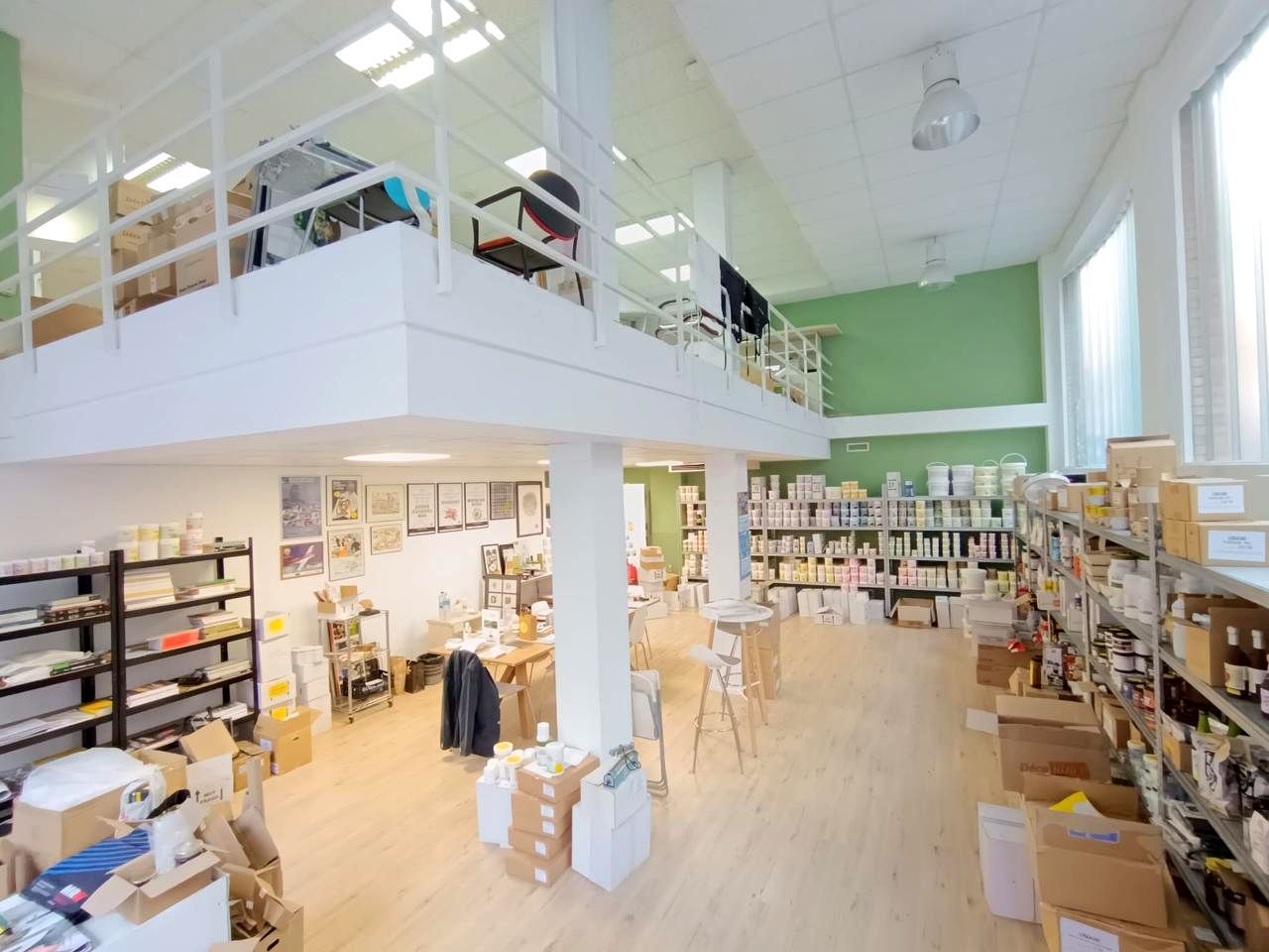 Local en venda a Carrer de Béjar, Hostafrancs