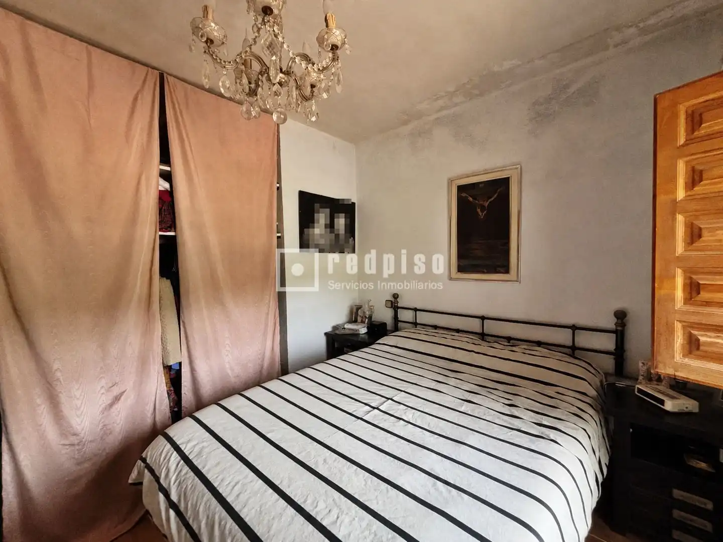 Dormitori de Casa o xalet en venda en Hontoba amb Calefacció, Jardí privat i Traster