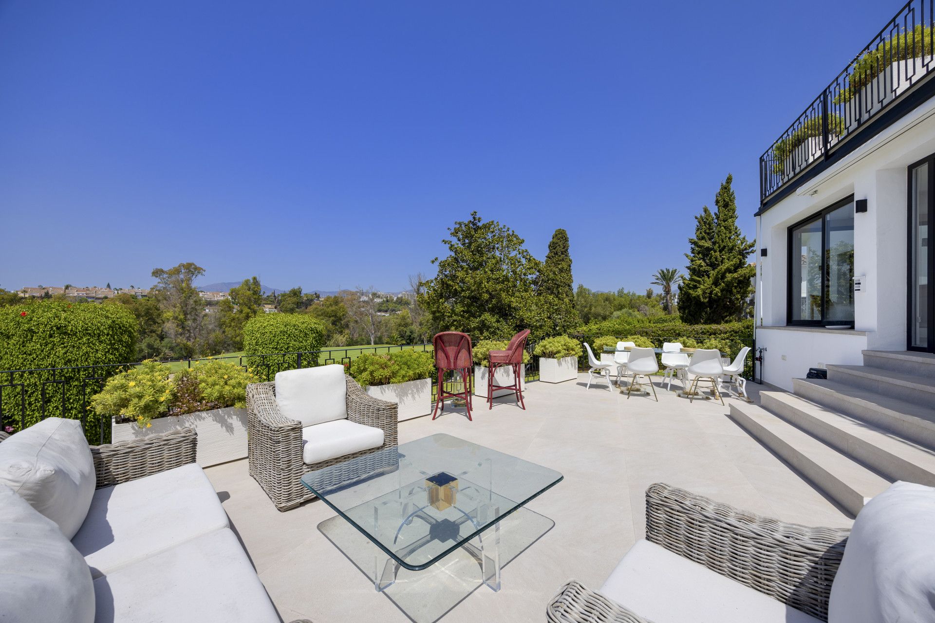Terrassa de Casa o xalet en venda en Marbella amb Aire condicionat, Jardí privat i Terrassa