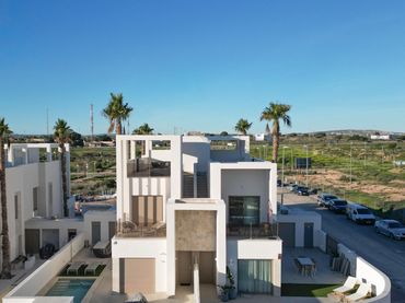 Villa mit Balkon zum Verkauf in Las Lomas de Rame - Bahía Bella