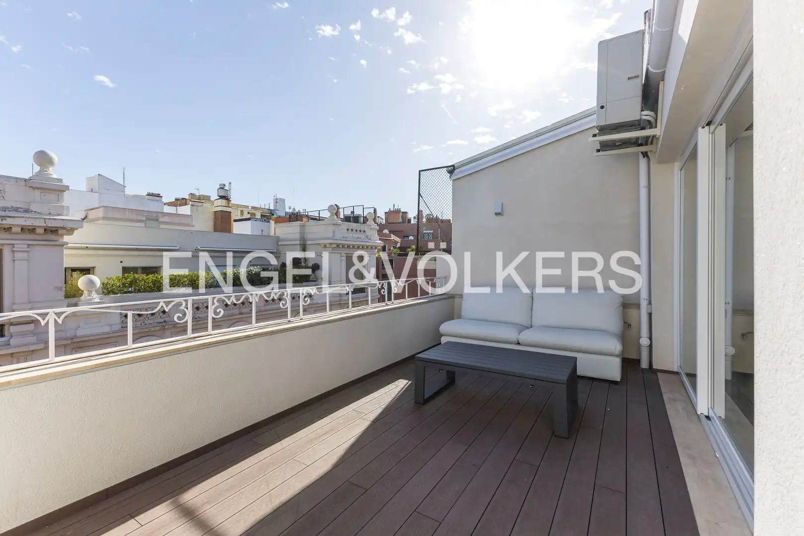 Piso con ascensor en venta en Lagasca