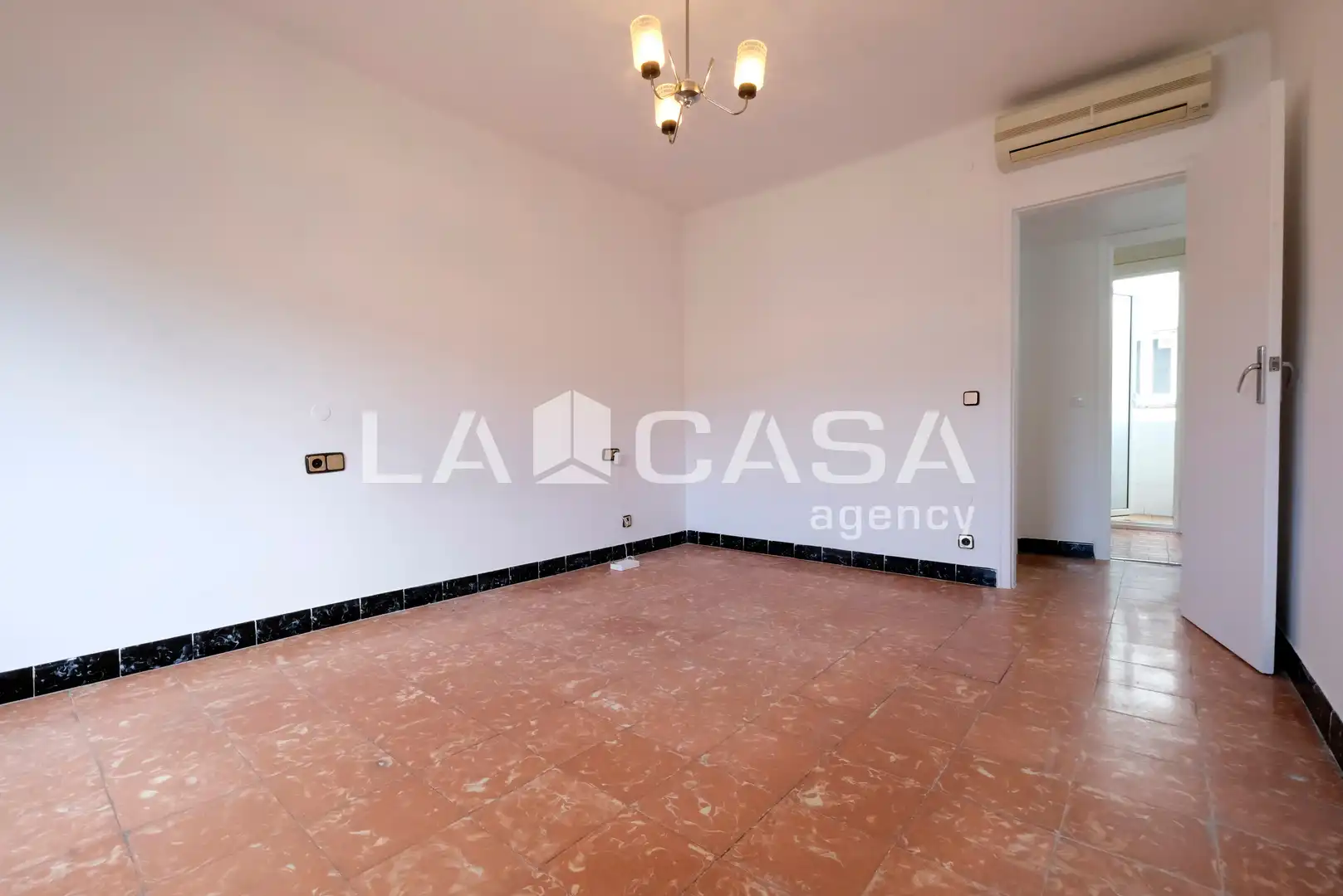 Piso en venta en Barcelona con Balcón
