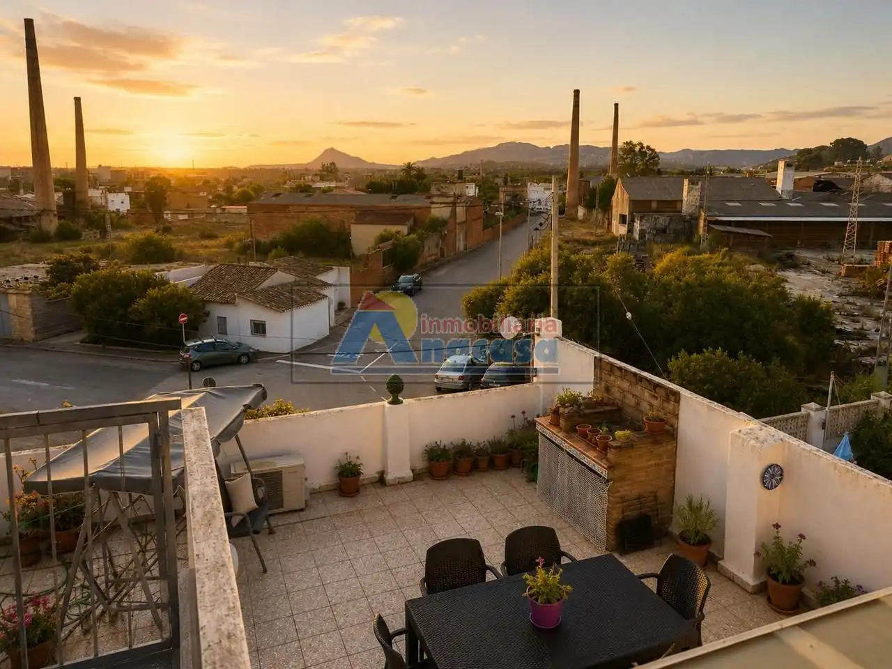 Terrassa de Casa o xalet en venda en Oliva amb Aire condicionat, Terrassa i Traster