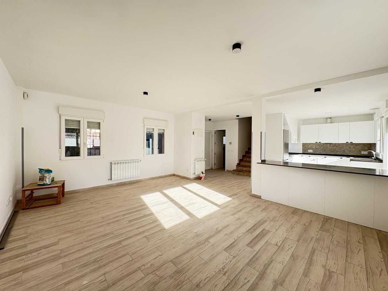 Sala d'estar de Casa o xalet de lloguer en Las Rozas de Madrid amb Calefacció