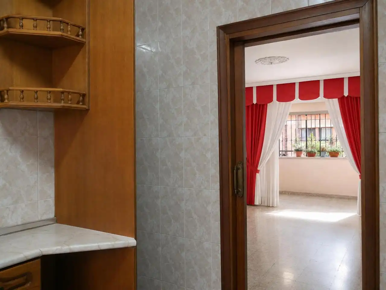 Planta baja en venta en San Juan de Aznalfarache con Trastero y Amueblado