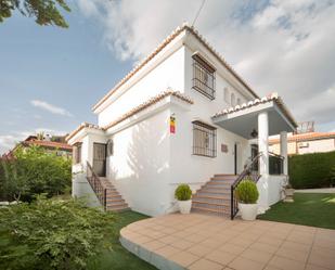 Vista exterior de Casa o xalet de lloguer en La Zubia