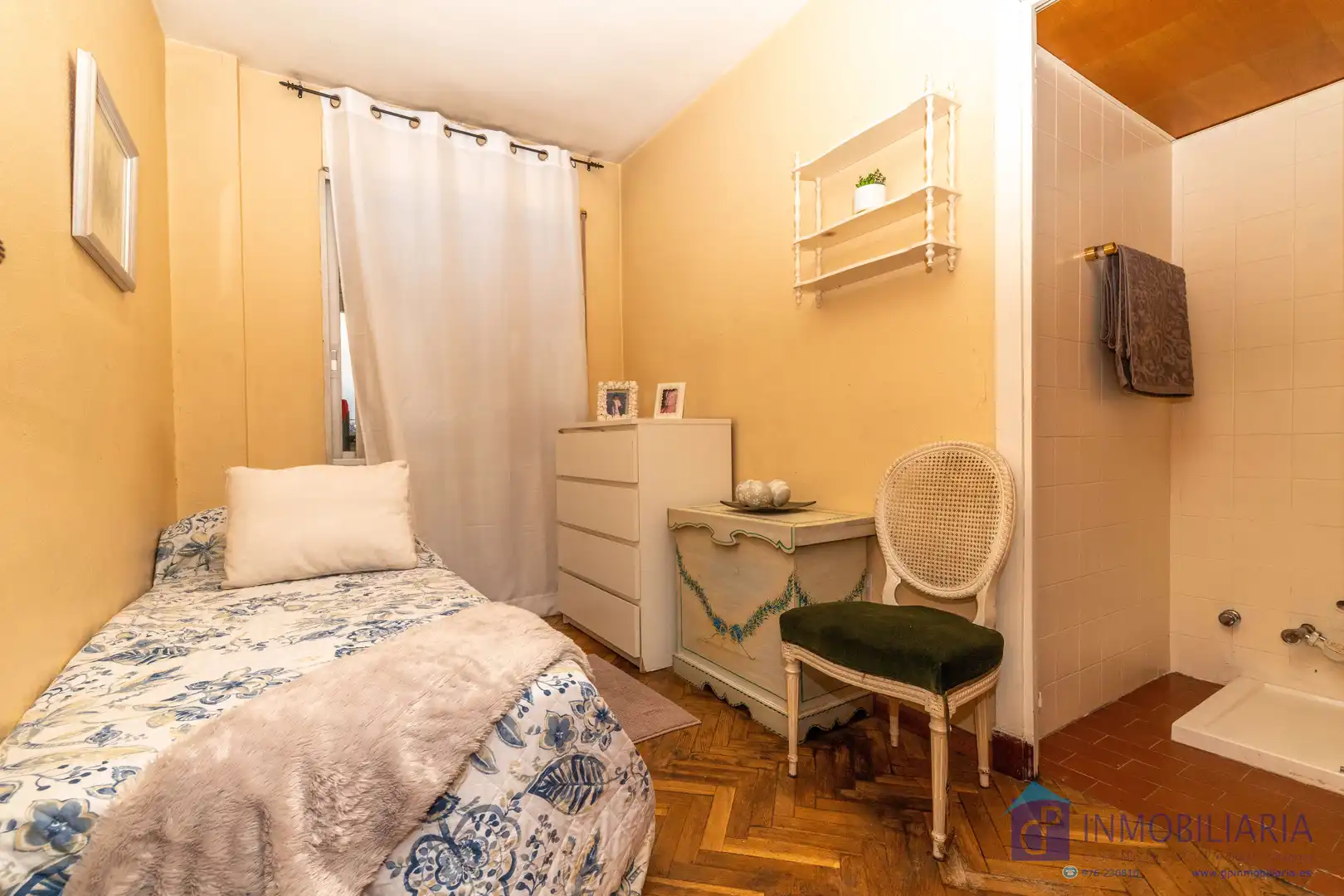 Dormitori de Pis en venda en Zaragoza amb Parquet, Terrassa i Traster