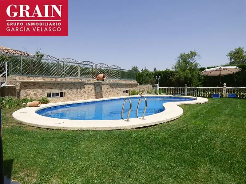 Piscina de Casa o chalet en venta en Albacete con Aire acondicionado, Calefacción y Jardín privado