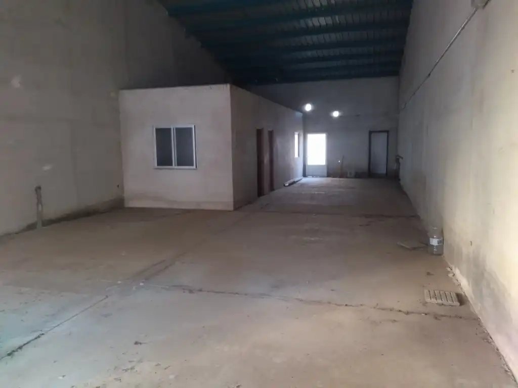 Local commercial à vendre à Villanueva de la Serena, imagen 4