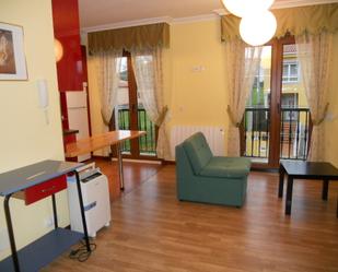 Living room of Flat to rent in Santiago de Compostela   with Heating, Furnished and Oven