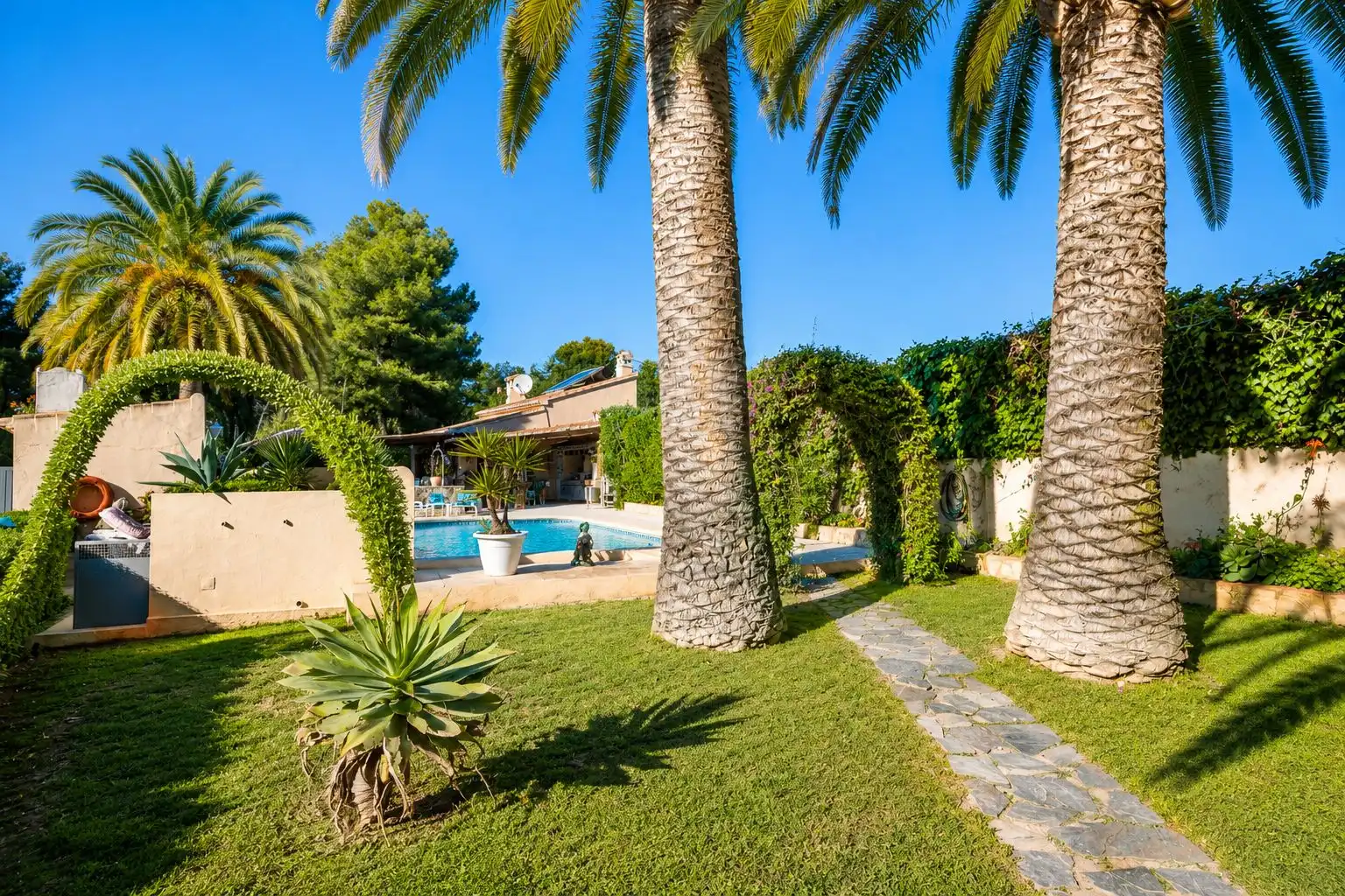 Garden of Houses for sale in Jávea / Xàbia  with Air Conditioner, Heating and Private garden