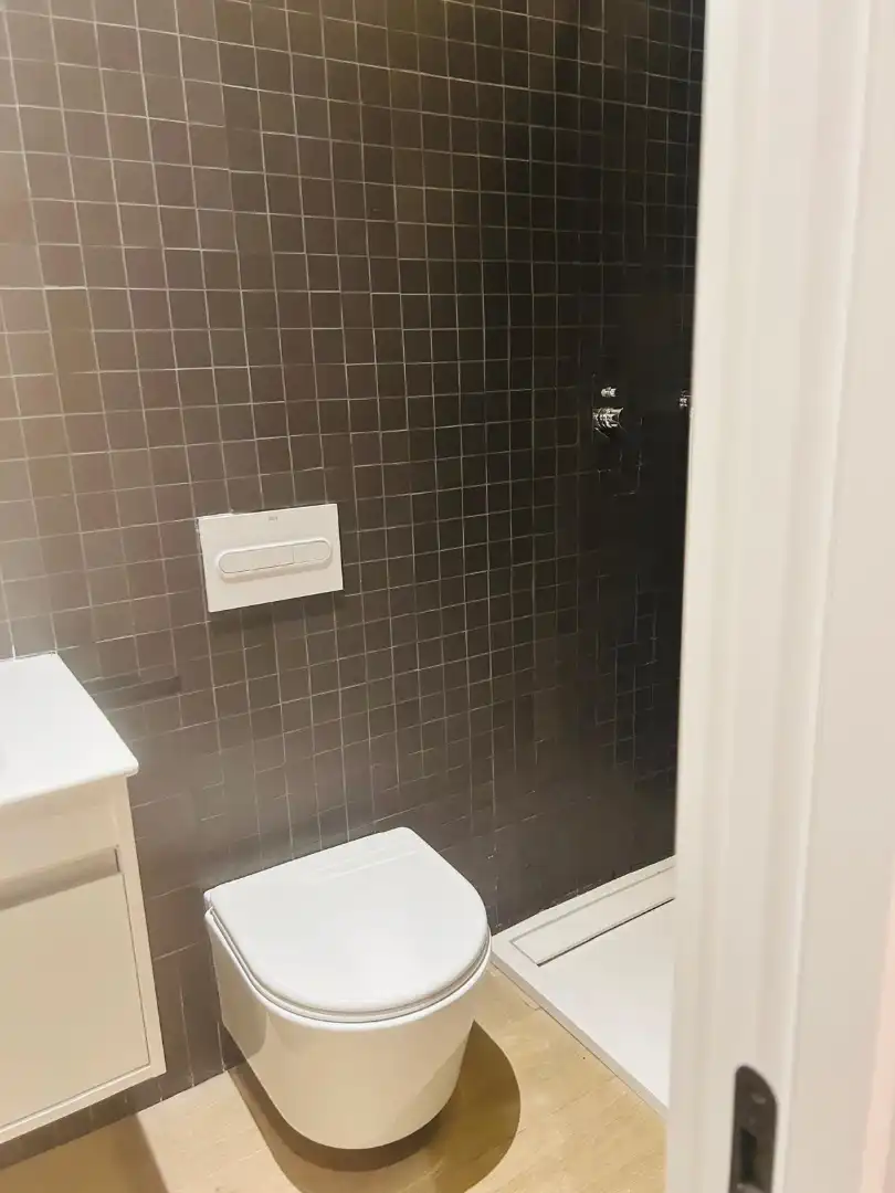 Baño de Apartamento de alquiler en Madrid con Aire acondicionado, Calefacción y Amueblado