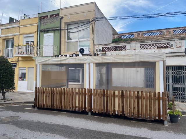 Local comercial en Alquiler en Sant Jaume d'Enveja