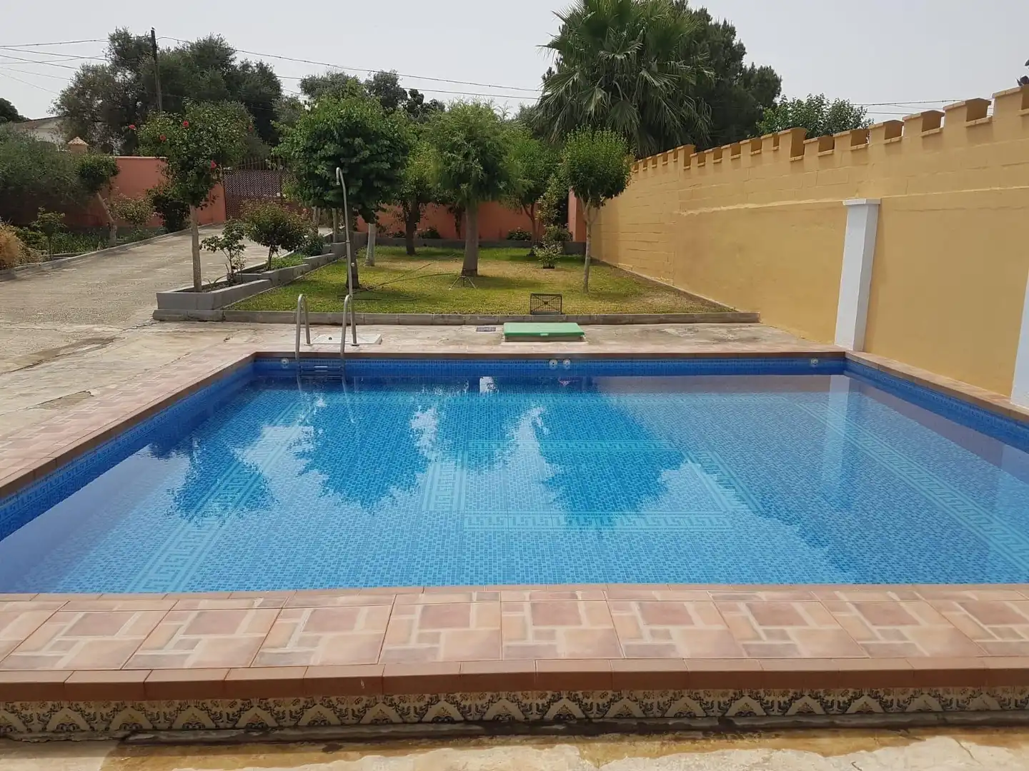Piscina de Finca rústica en venta en Dos Hermanas