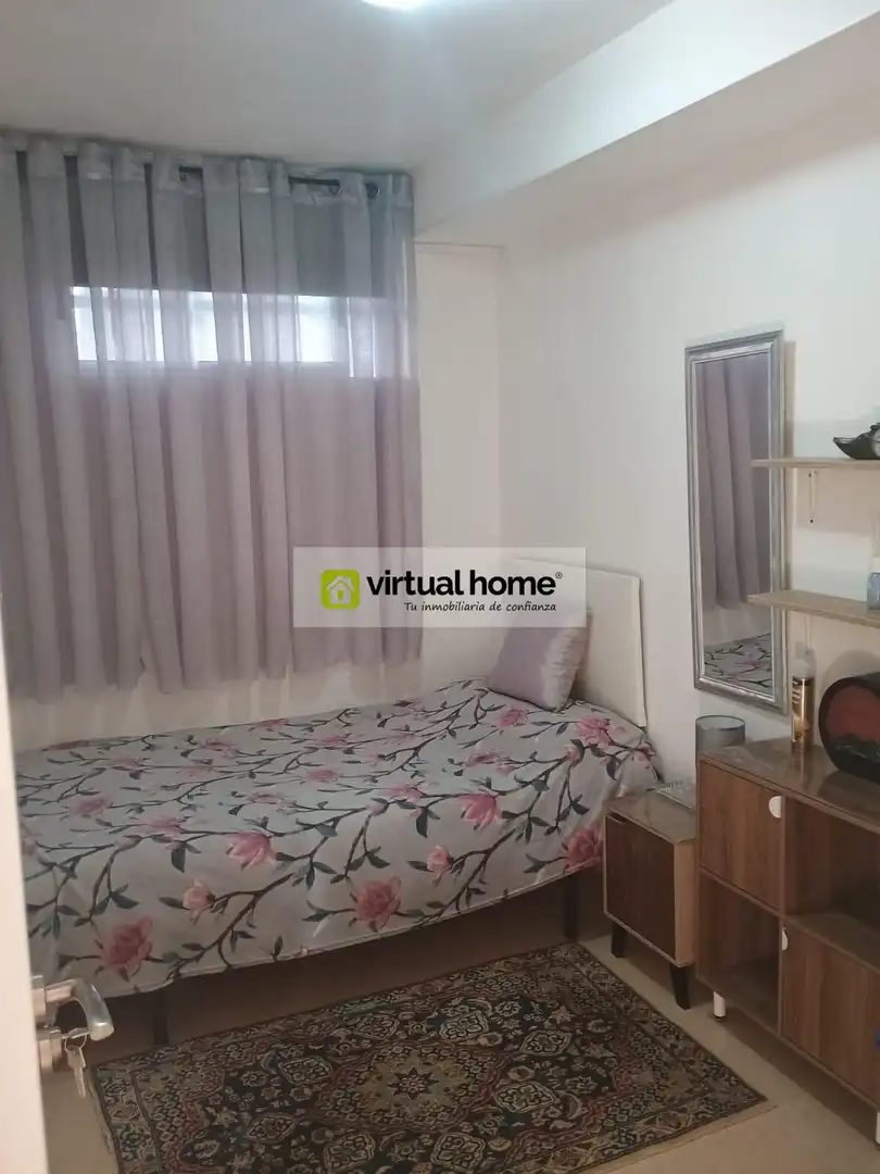 Dormitori de Apartament en venda en Benidorm amb Aire condicionat i Piscina comunitària
