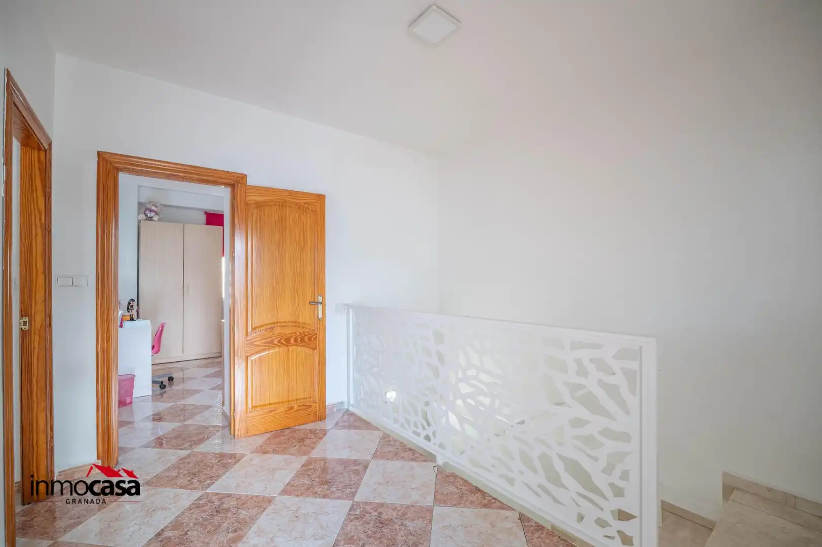 Casa adosada en venda en Atarfe amb Calefacció, Terrassa i Piscina