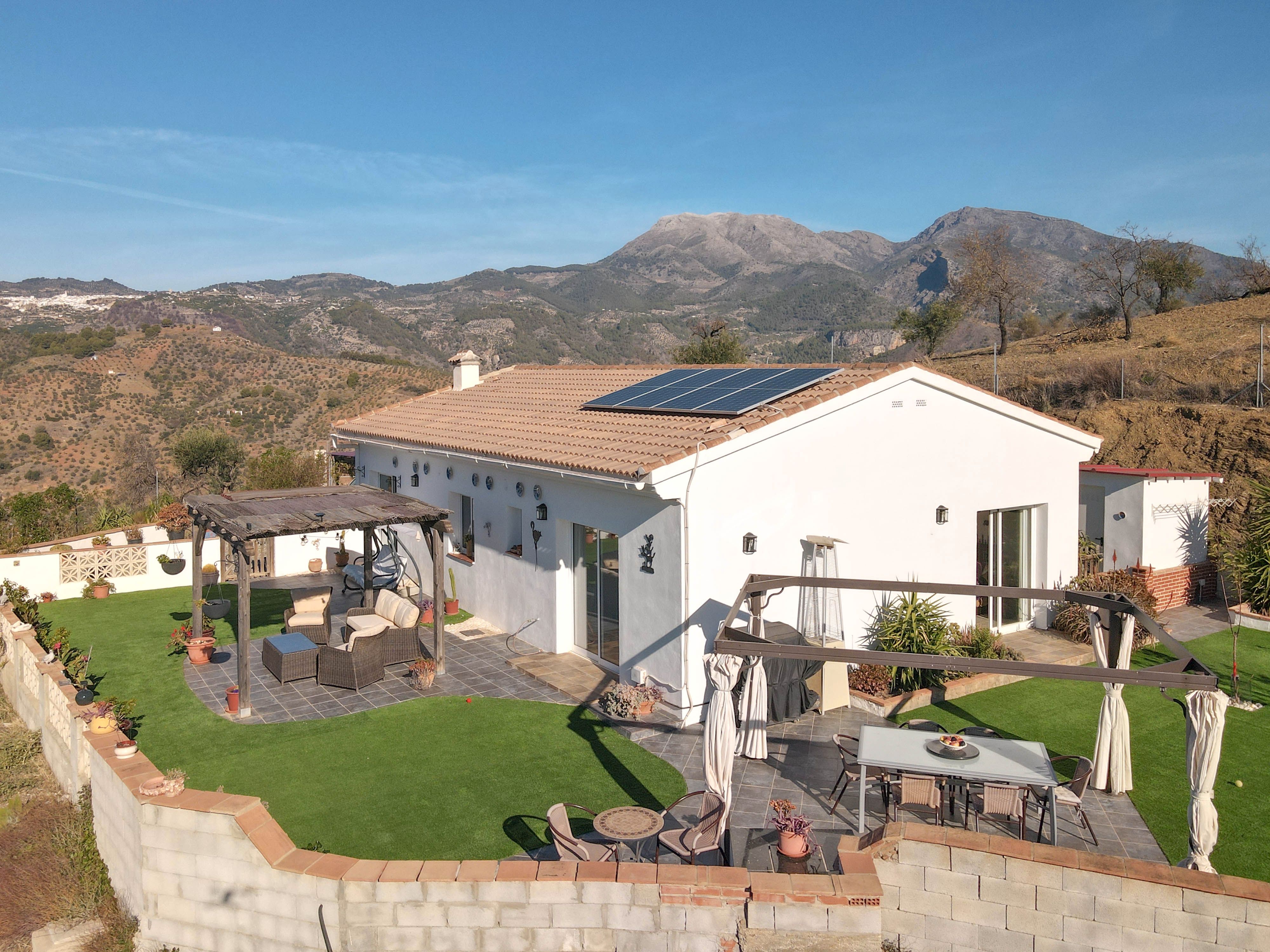 House or chalet for sale in Calle Chopillos, Tolox