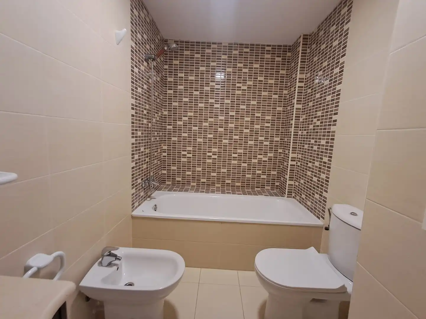 Baño de Piso de alquiler en La Llosa