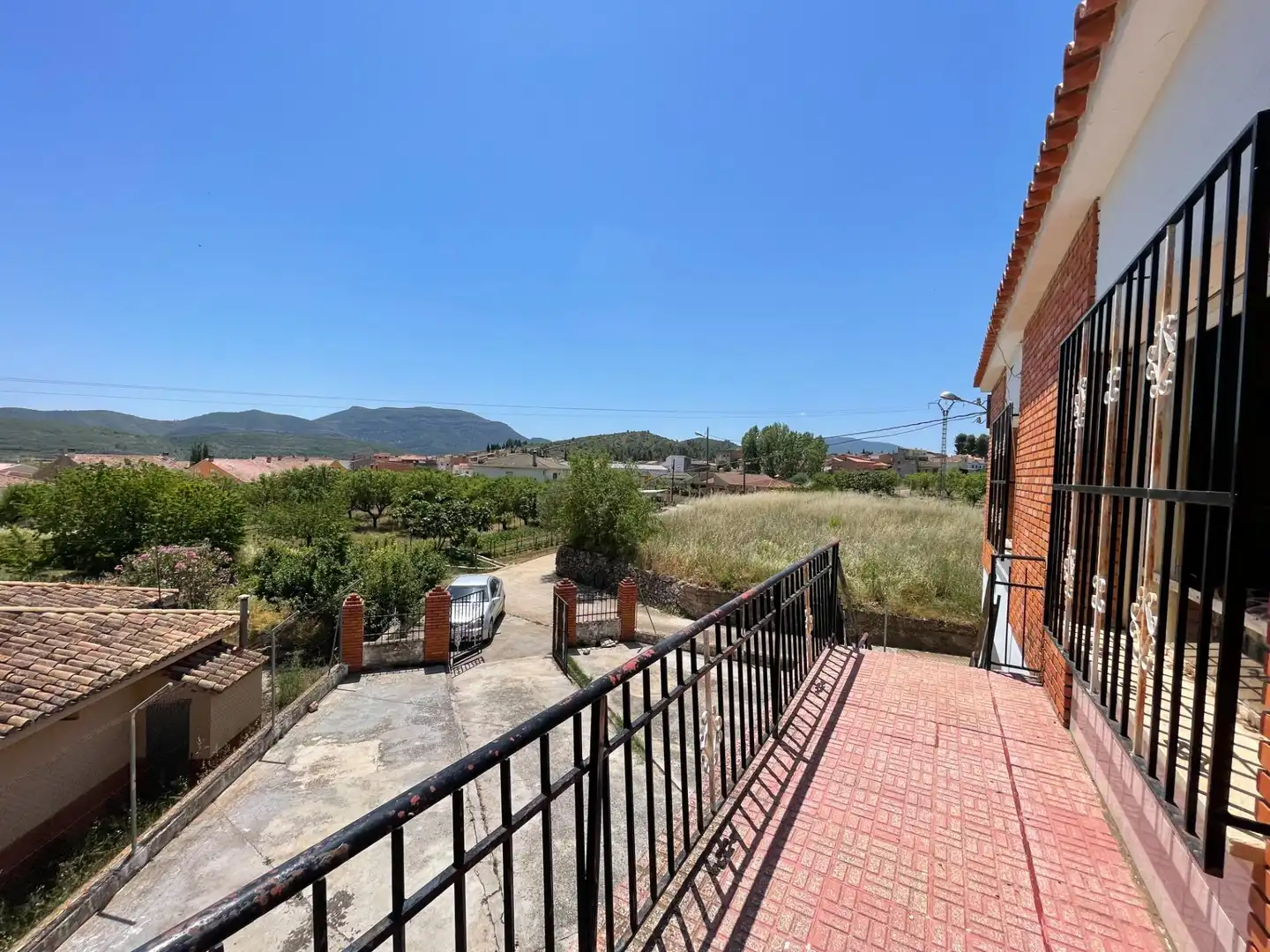 Vista exterior de Casa o chalet en venta en Chera con Terraza y Balcón