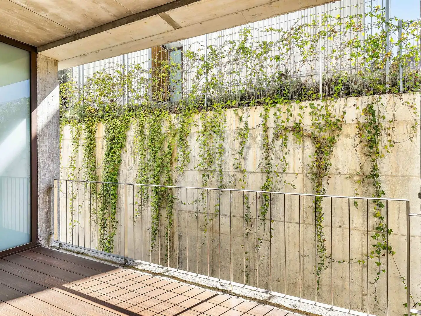 Terrassa de Casa o xalet en venda en Sant Cugat del Vallès amb Aire condicionat, Calefacció i Jardí privat