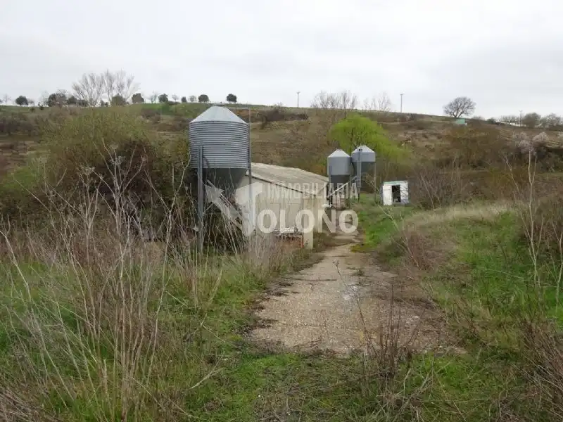 Terreno industrial en venta en Rodezno