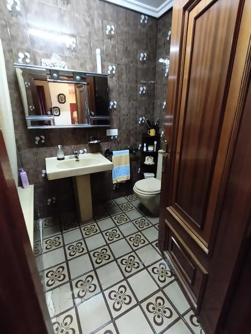 Bathroom of Flat for sale in Medina del Campo  with Terrace and Balcony