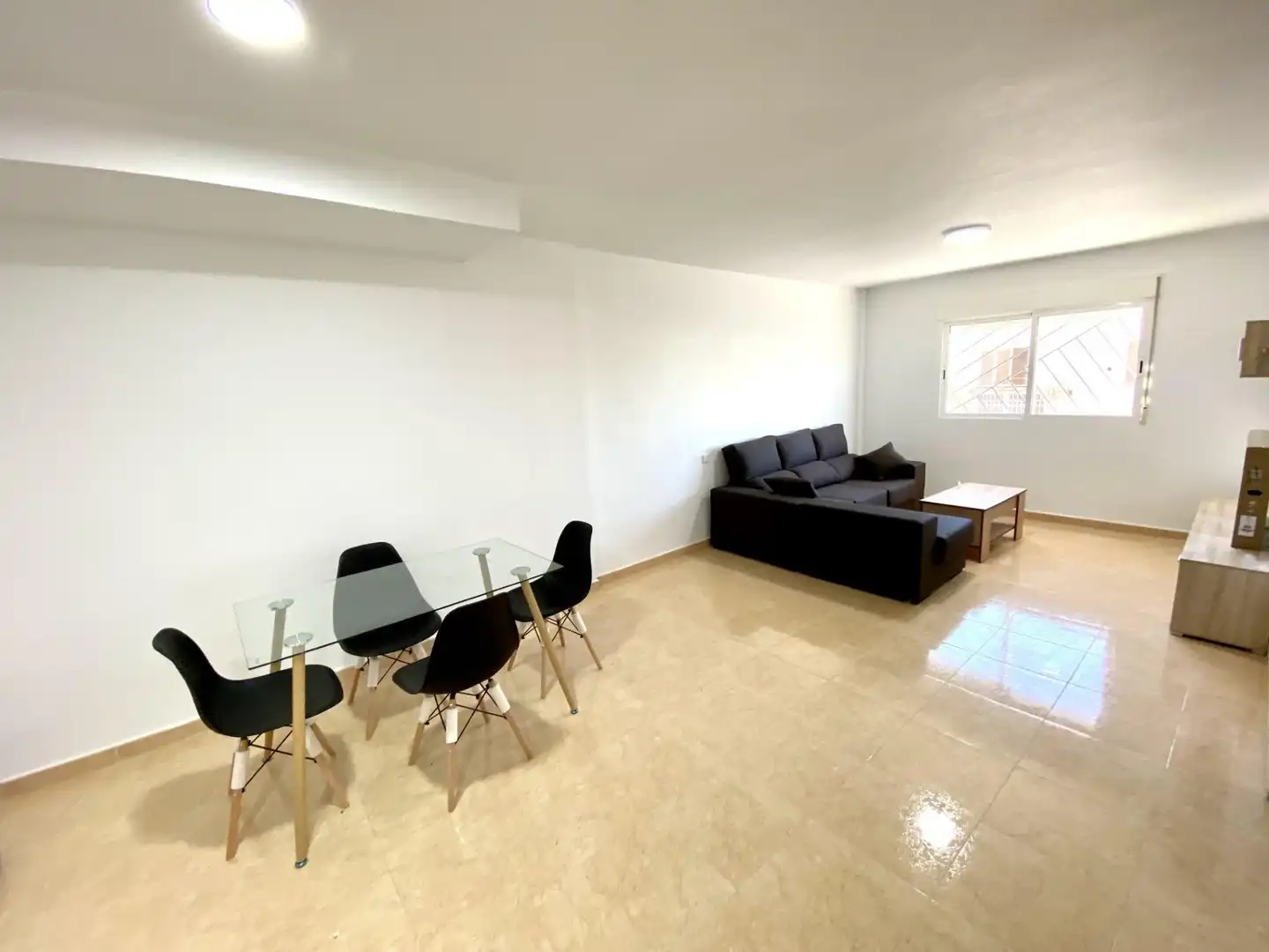 Wohnung zur Miete in Avenida DAYA NUEVA, Almoradí