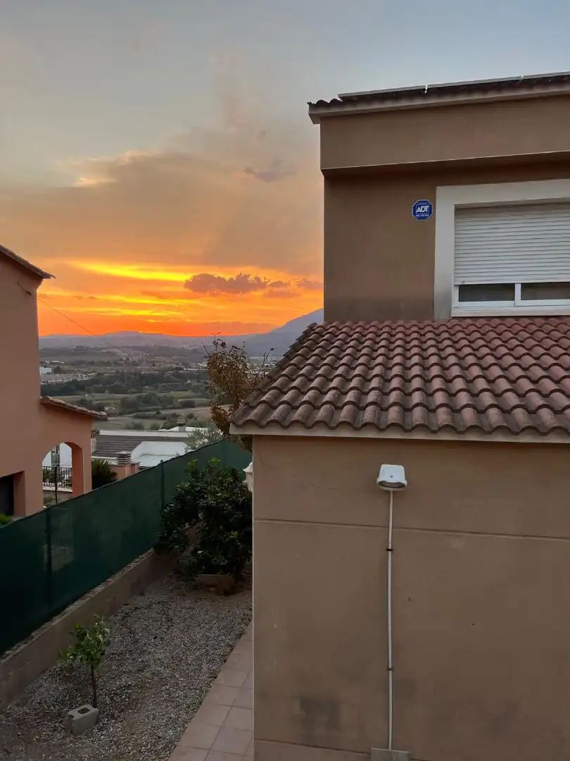 Vista exterior de Casa o chalet en venta en Abrera con Aire acondicionado, Jardín privado y Parquet